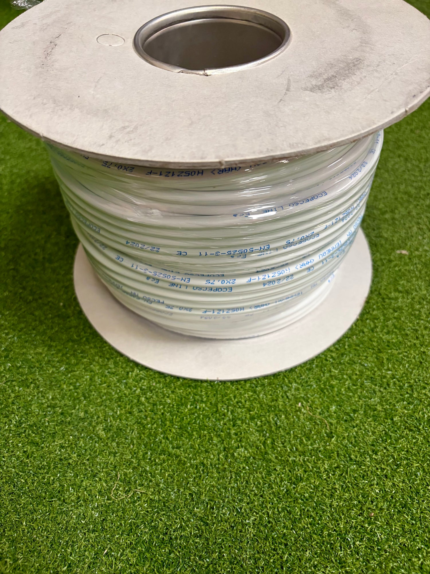 2 Core 0.75sqmm White LSZH Straight Power Cable