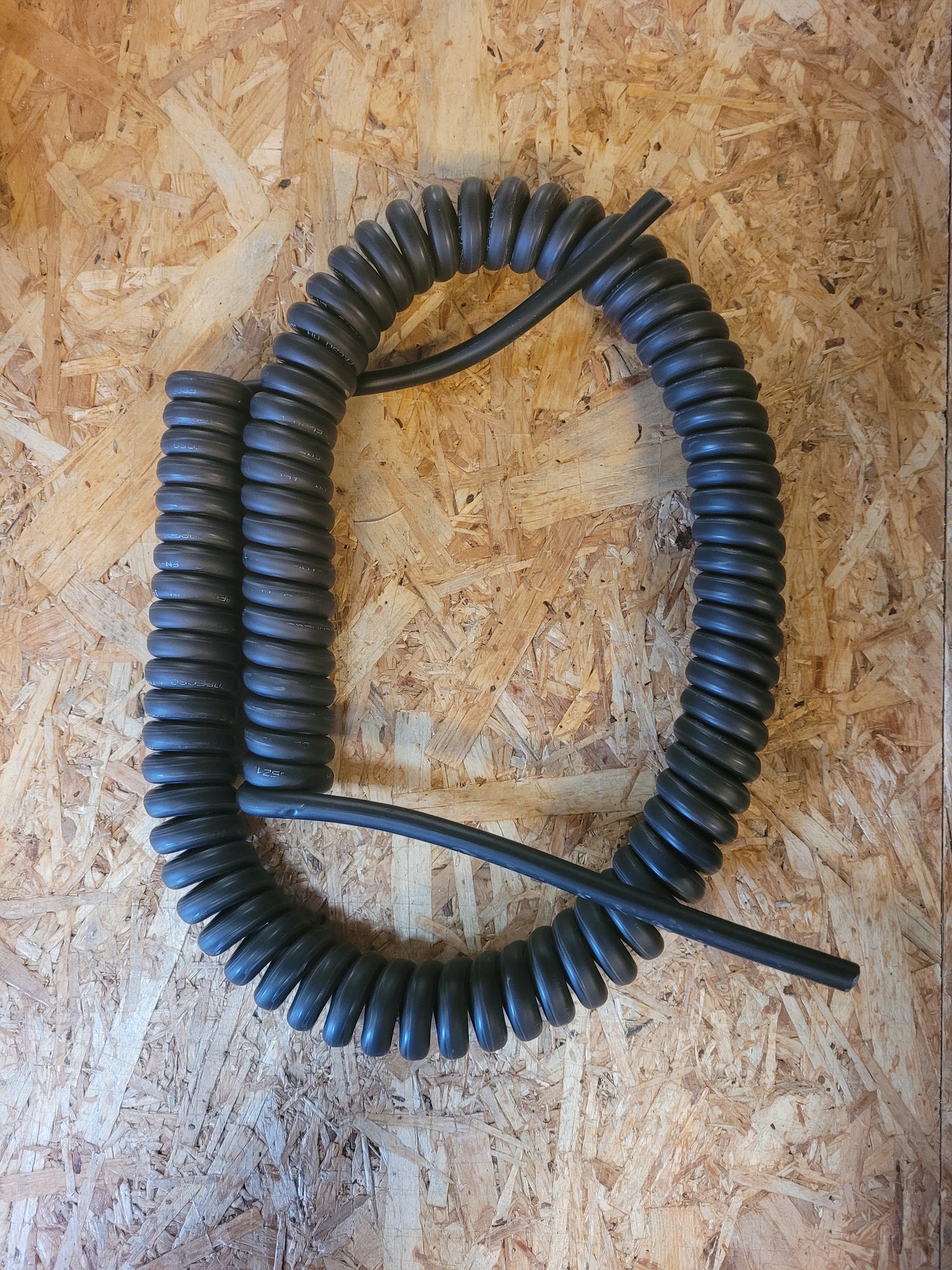 4 x 2.5sqmm CORE, COILED LSZH BLACK POWER CABLE