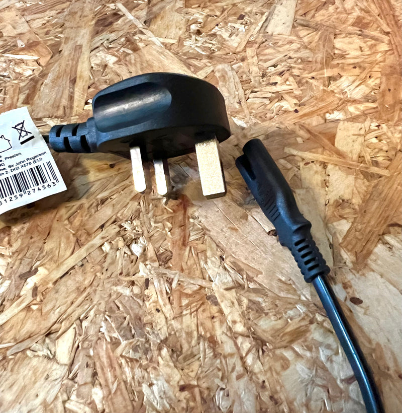 UK Mains Plug with 3A Fuse to 'Figure 8' (C7) Mains Straight Cable Lead in Black