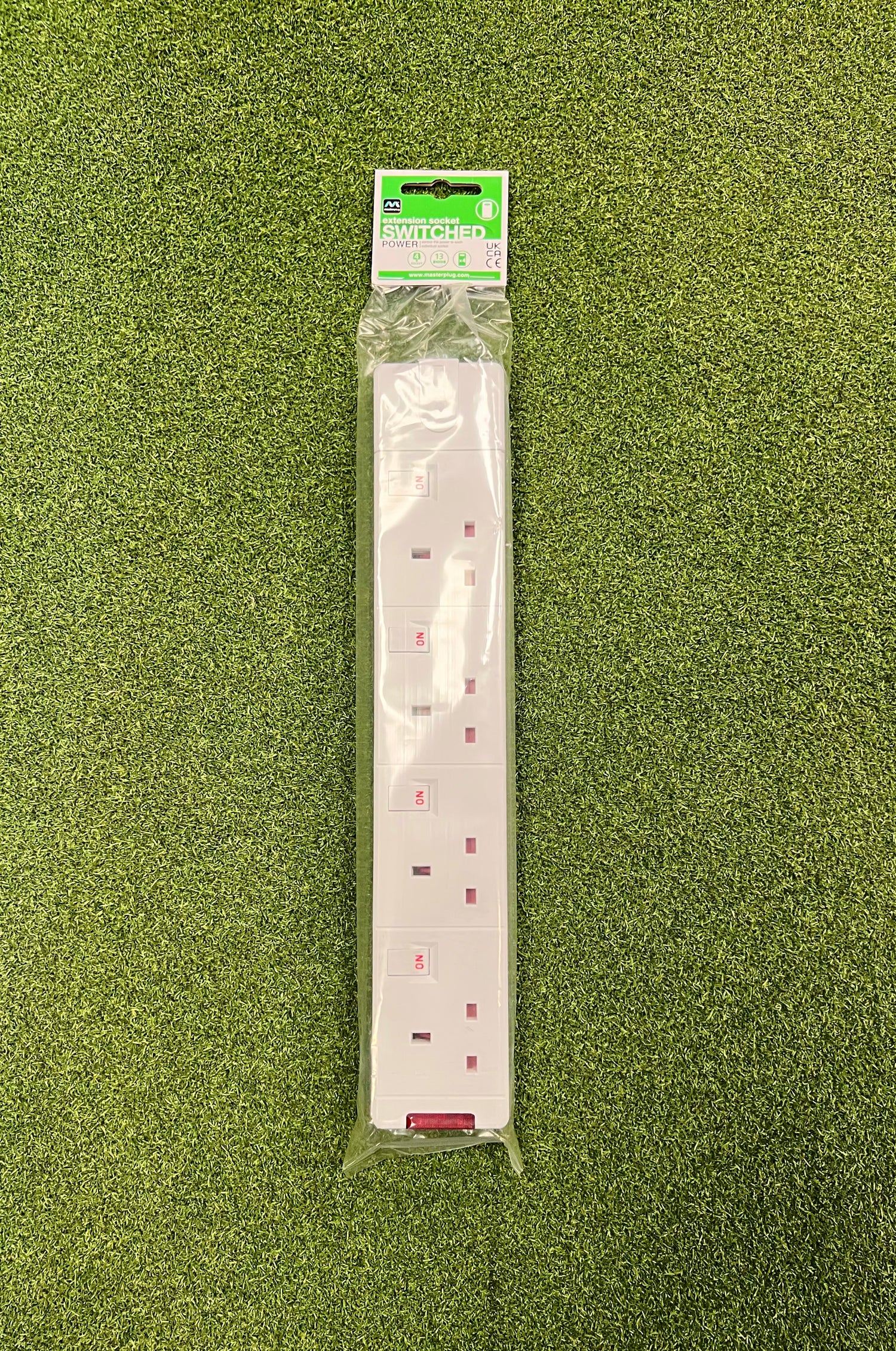 4-Gang, White Switched Rewireable Trailing Socket