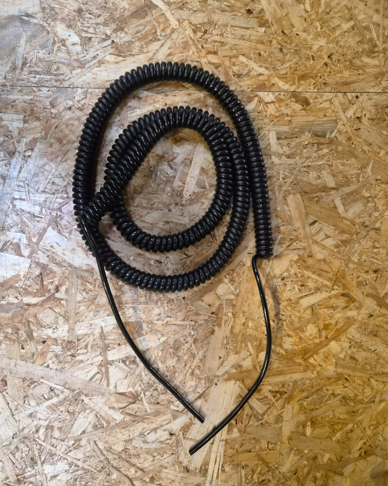 6-adriges 0,5mm², gewendeltes schwarzes PUR-Strom- / Datenkabel