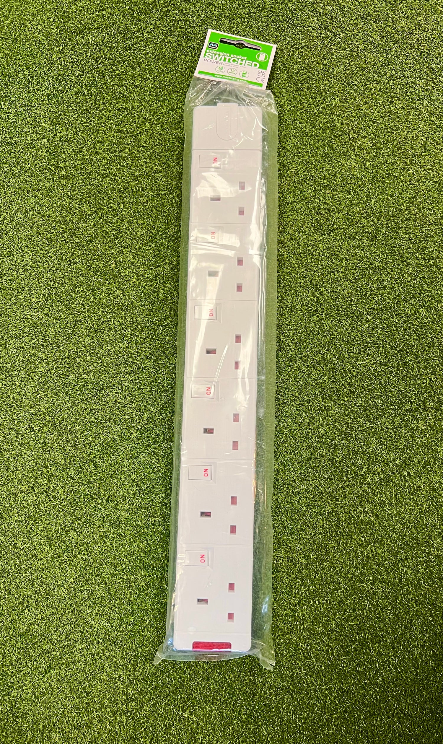 6-Gang, White Switched Rewireable Trailing Socket